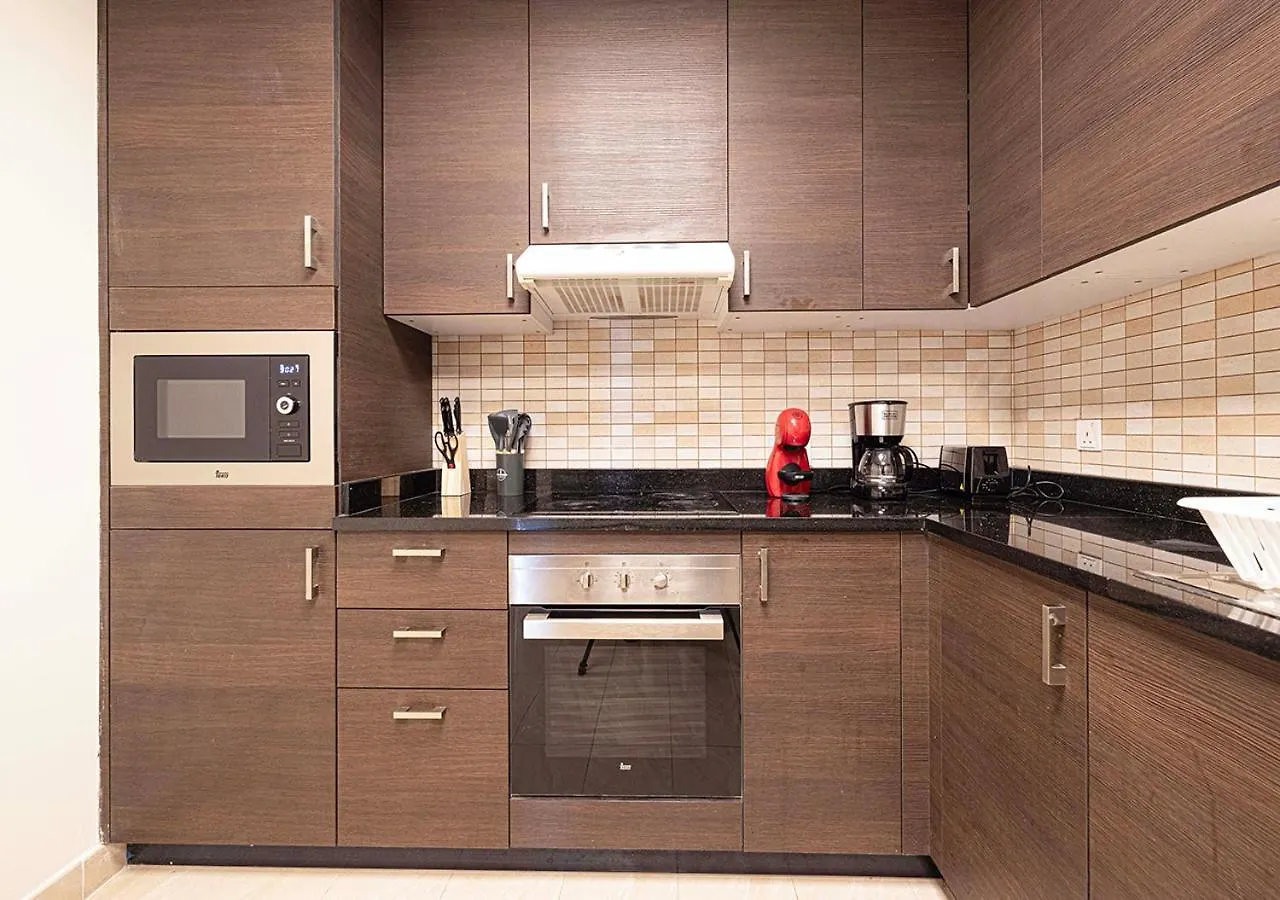 Elegant 1-Bed Waterfront Living Villa Dubai