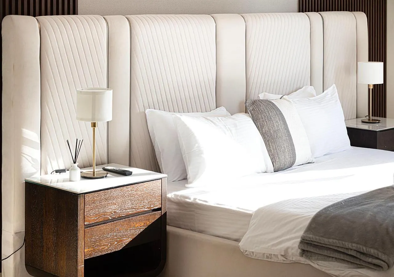 Elegant 1-Bed Waterfront Living Villa Dubai