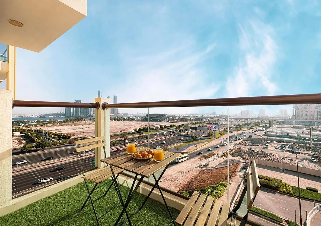 Elegant 1-Bed Waterfront Living Villa Dubai