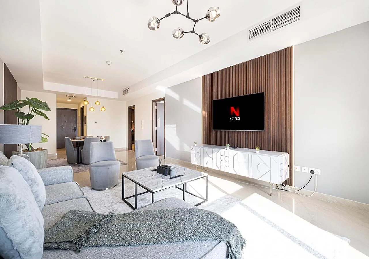 Elegant 1-Bed Waterfront Living Villa Dubai